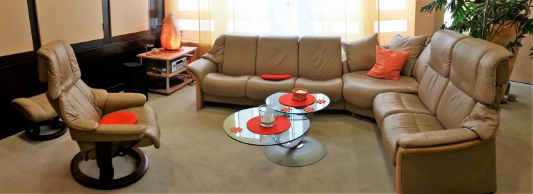 Therapieraum 2 - Sofas